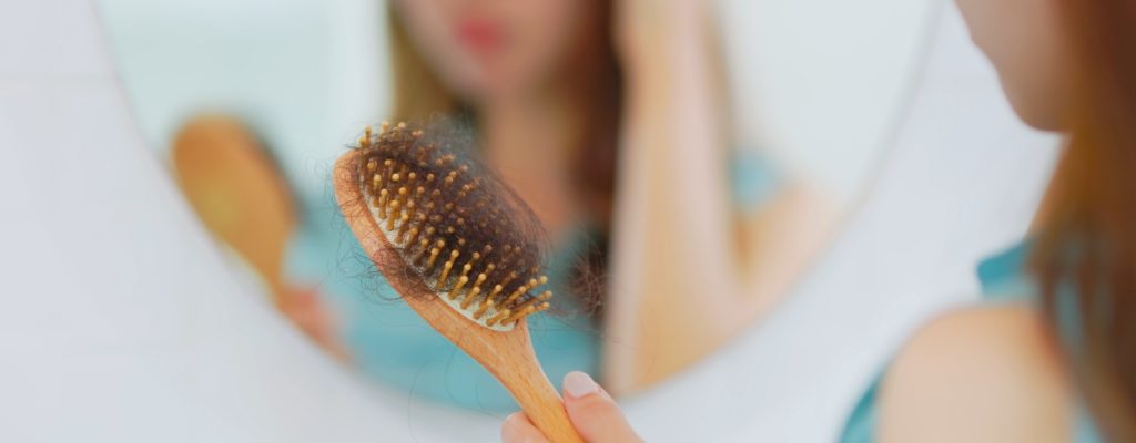 Principais causas de queda de cabelo: o que você precisa saber 